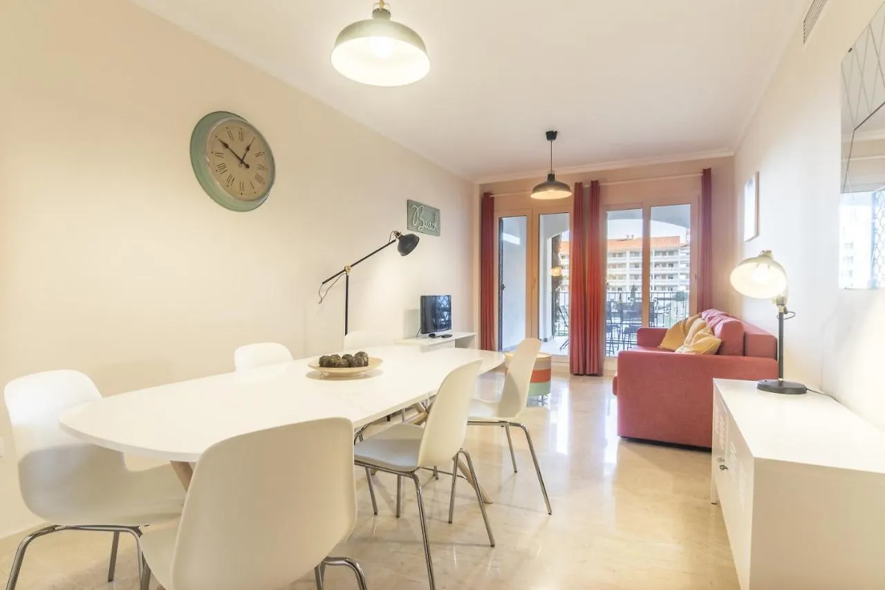 2187-Lovely 2Bedrooms With Pool And Playground مانيلفا